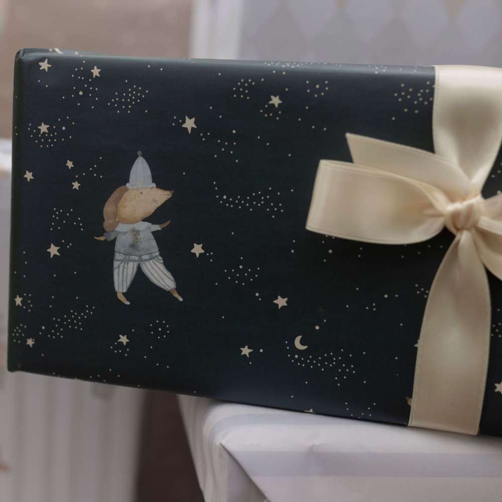 Deep Night Sky Gift Wrap – תמונה 3